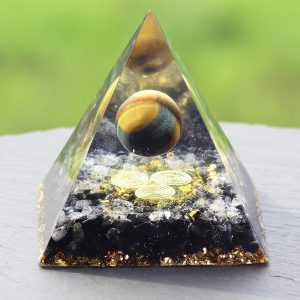 Crystal Ball Pyramid Crystal Crushed Stone Drip